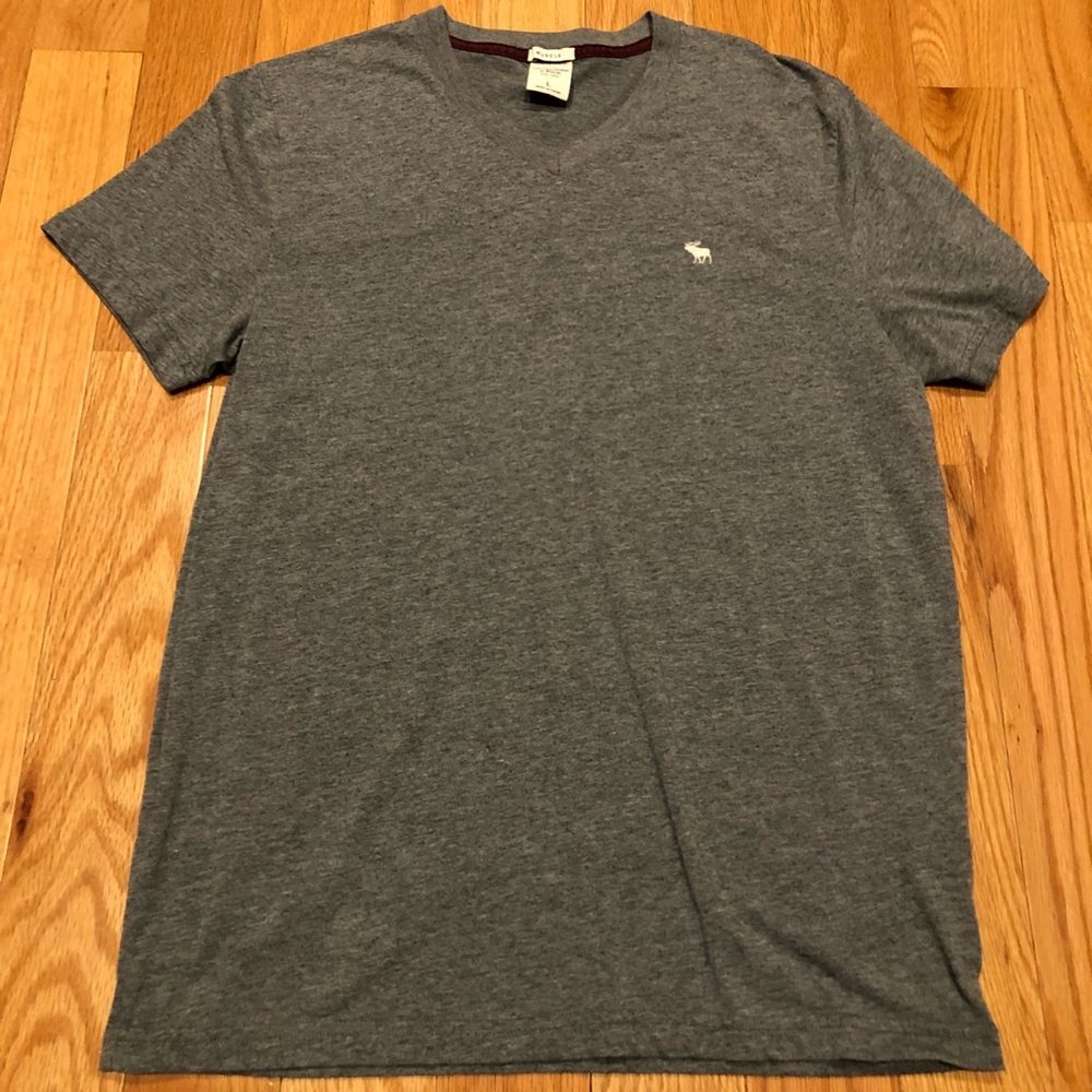 Abercrombie & Fitch V-neck tee shirt